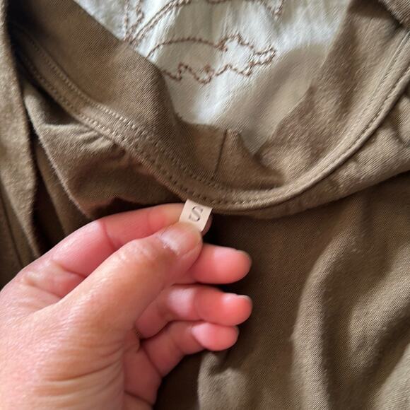 Olive Green Solid Color Short Sleeve Elastic Waist Jumpsuit Size S - Picture 6 of 10